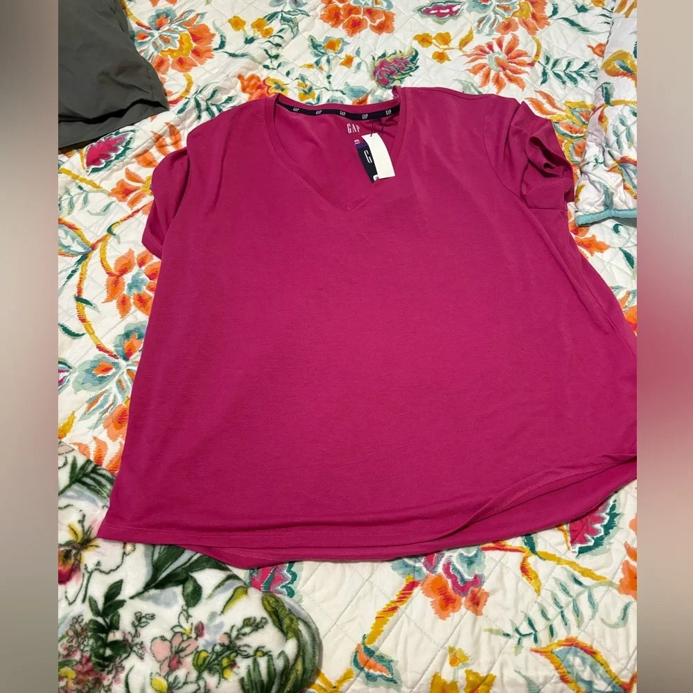 GAP Short Sleeve V-Neck Slub Tee Lightweight NWT | Womens Size XXL